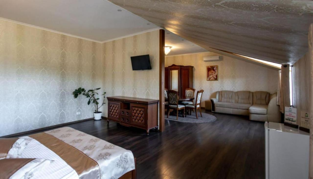 Forest Club Sherwood Умань Экстерьер фото
